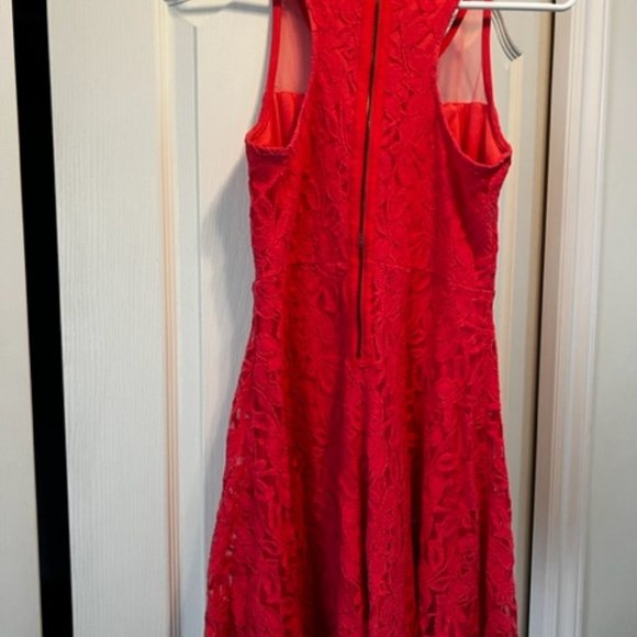 Lacy stretchy summer dress - Size Medium - Picture 2 of 2